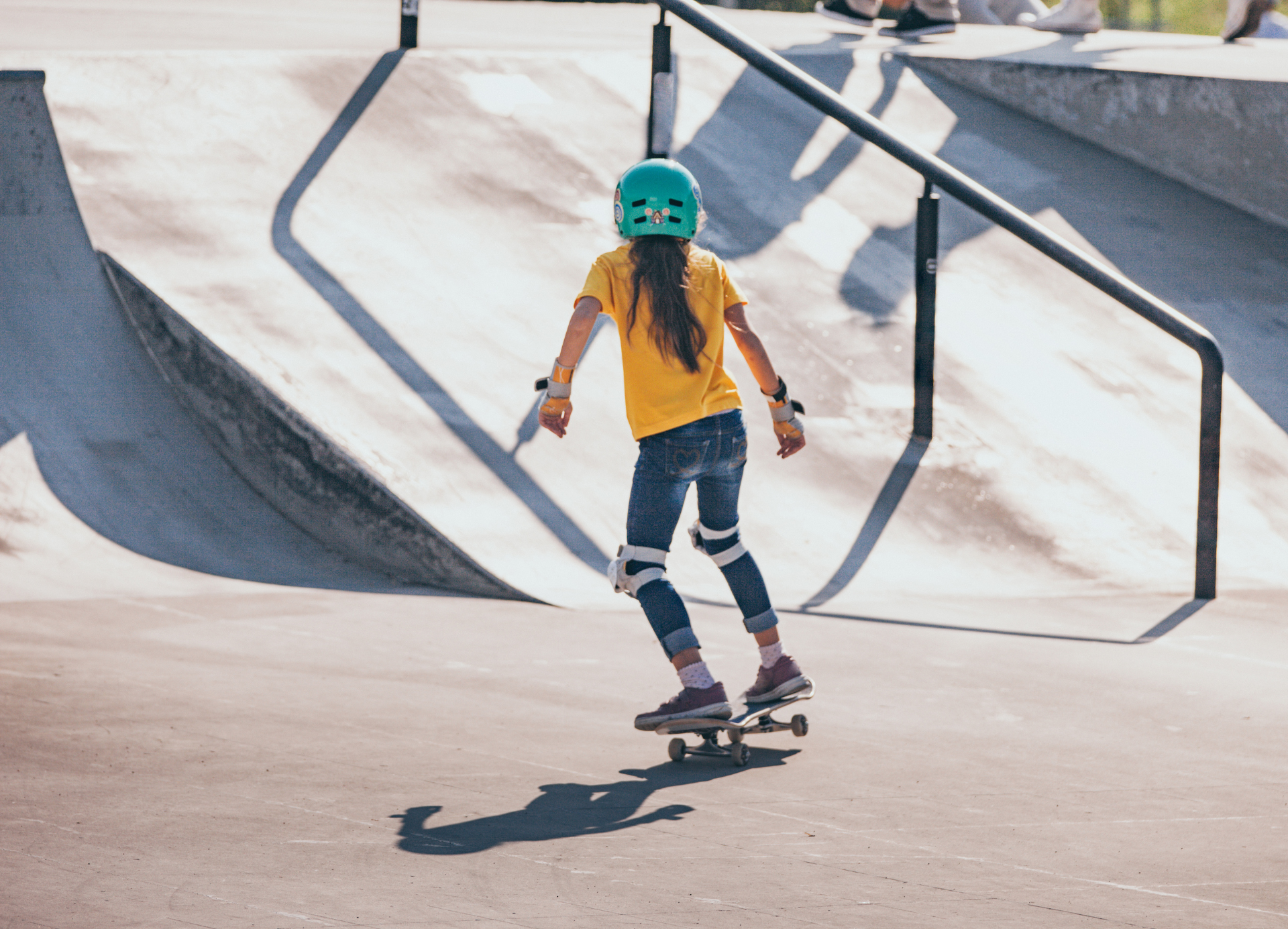 kids skateboarding