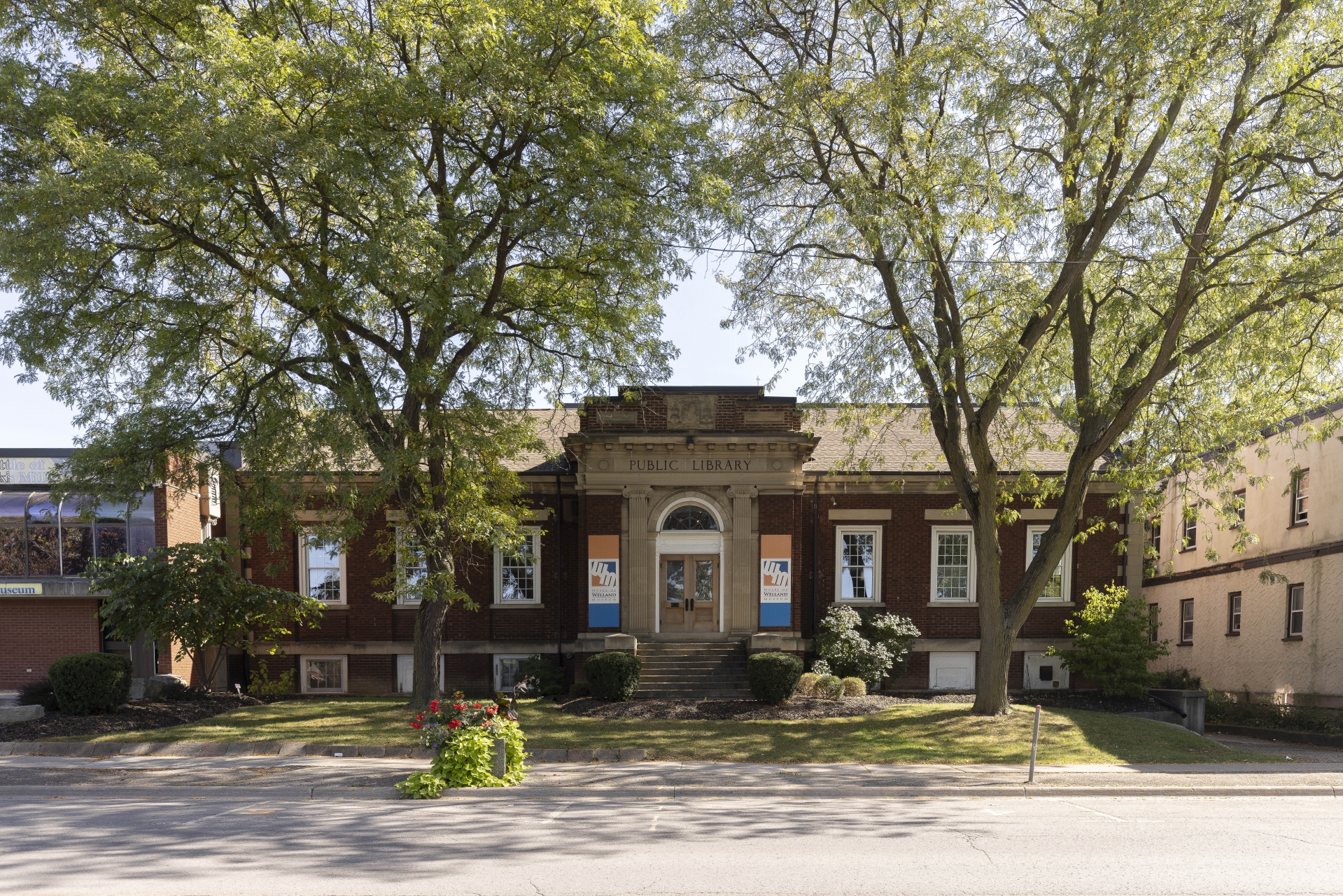welland public library